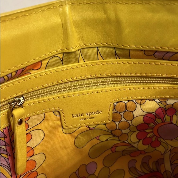 Kate Spade Clutch Handbag With Metal Chain Strap Straw and Yellow Leather 12”x8” - Picture 5 of 8